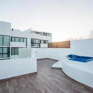 Penthouses & In Pdc! 2 & 1 Bedroom Units Close To The 5th Av , Playa del Carmen México